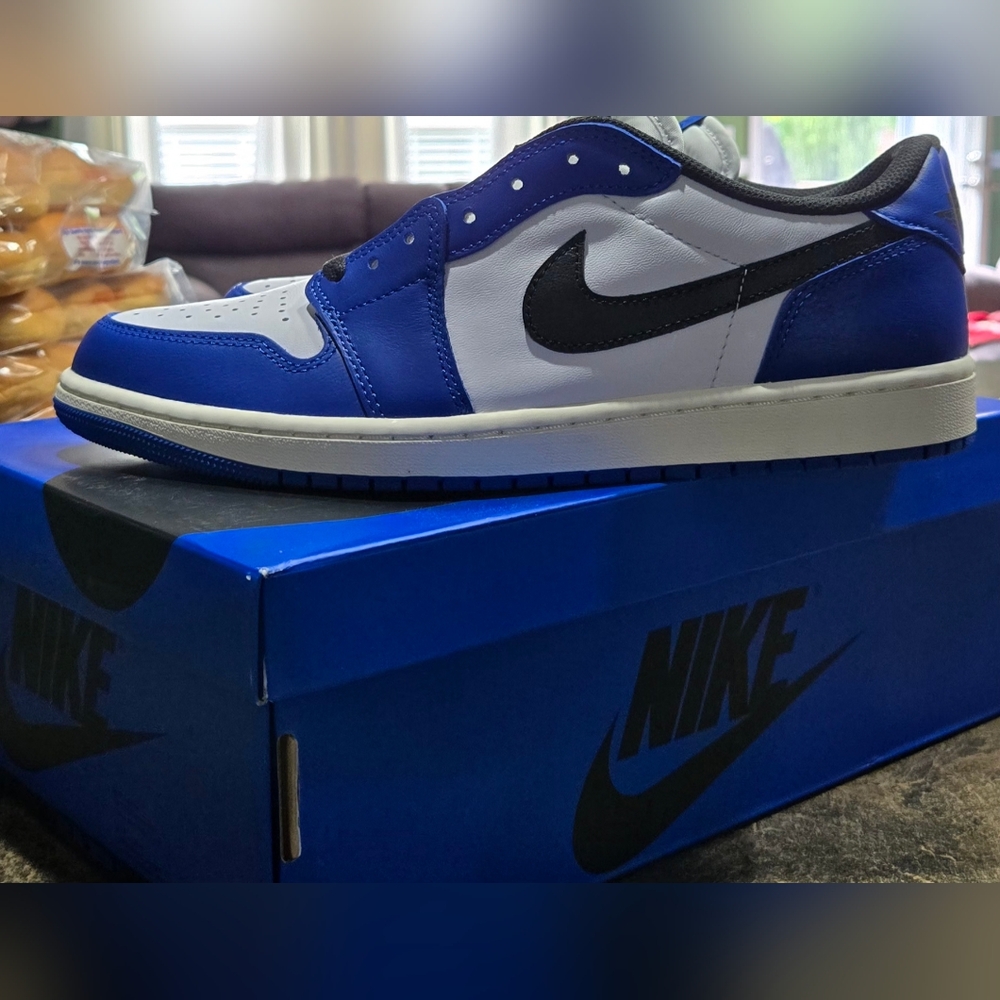SOLD Air Jordan 1 Retro Low OG "Game Royal" - Picture 3 of 12
